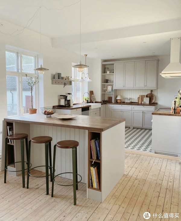 这一届年轻人,为什么这么喜欢“开放式厨房”?休闲区蓝鸢梦想 - Www.slyday.coM 这一届年轻人,为什么这么喜欢“开放式厨房”?休闲区蓝鸢梦想 - Www.slyday.coM