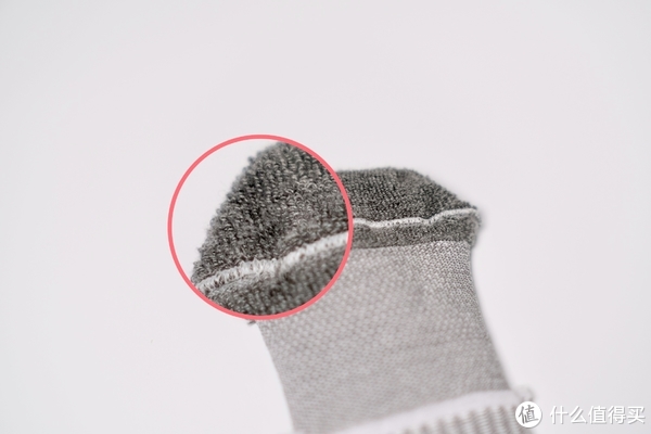 9块9的迪卡侬和上百块钱的运动袜区别到底有多大?休闲区蓝鸢梦想 - Www.slyday.coM 9块9的迪卡侬和上百块钱的运动袜区别到底有多大?休闲区蓝鸢梦想 - Www.slyday.coM