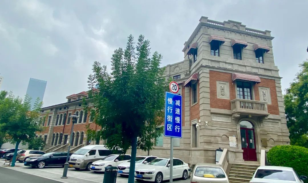 暗战、密会、搭伙……意风区百年前的邻里关系,剧本都不敢这么写!休闲区蓝鸢梦想 - Www.slyday.coM 暗战、密会、搭伙……意风区百年前的邻里关系,剧本都不敢这么写!休闲区蓝鸢梦想 - Www.slyday.coM