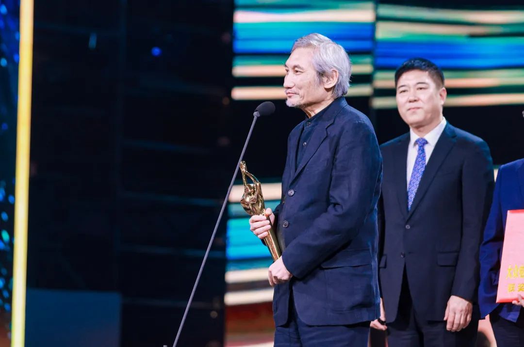 第36届大众电影百花奖揭晓,张译袁泉分获最佳男女主角!(附完整获奖名单)休闲区蓝鸢梦想 - Www.slyday.coM 第36届大众电影百花奖揭晓,张译袁泉分获最佳男女主角!(附完整获奖名单)休闲区蓝鸢梦想 - Www.slyday.coM