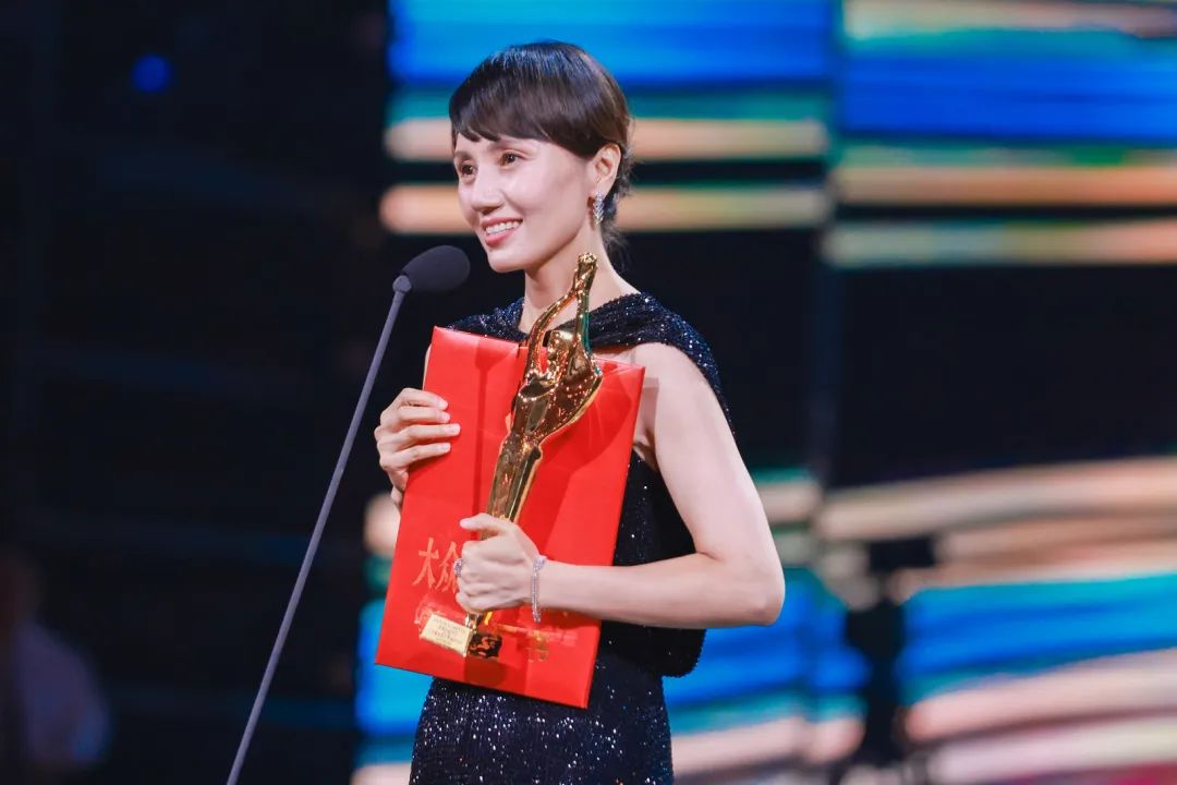 第36届大众电影百花奖揭晓,张译袁泉分获最佳男女主角!(附完整获奖名单)休闲区蓝鸢梦想 - Www.slyday.coM 第36届大众电影百花奖揭晓,张译袁泉分获最佳男女主角!(附完整获奖名单)休闲区蓝鸢梦想 - Www.slyday.coM