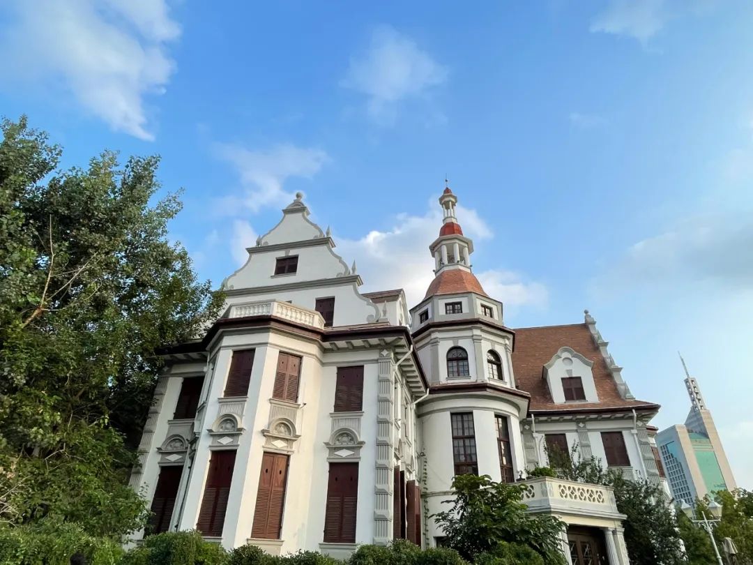 暗战、密会、搭伙……意风区百年前的邻里关系,剧本都不敢这么写!休闲区蓝鸢梦想 - Www.slyday.coM 暗战、密会、搭伙……意风区百年前的邻里关系,剧本都不敢这么写!休闲区蓝鸢梦想 - Www.slyday.coM