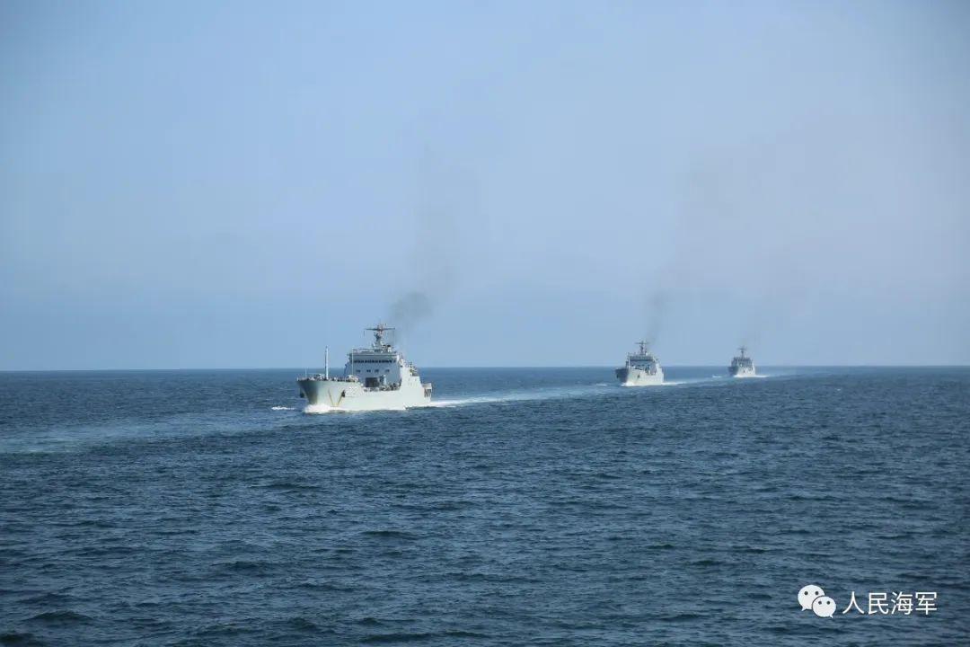 　　▲编队航行
