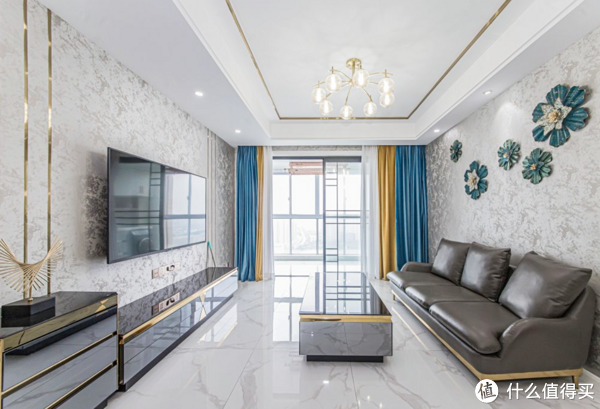 墙面装修别再用乳胶漆,学学她家全屋贴墙纸,反而更显大气上档次休闲区蓝鸢梦想 - Www.slyday.coM 墙面装修别再用乳胶漆,学学她家全屋贴墙纸,反而更显大气上档次休闲区蓝鸢梦想 - Www.slyday.coM