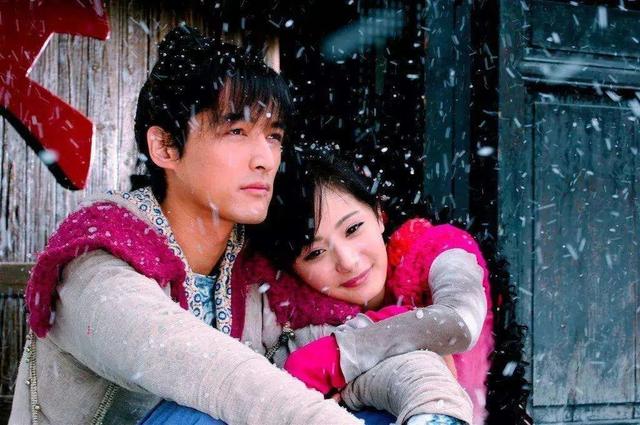 杨幂《狐妖》新路透曝光,造型过分网游风,网友称好像唐雪见休闲区蓝鸢梦想 - Www.slyday.coM 杨幂《狐妖》新路透曝光,造型过分网游风,网友称好像唐雪见休闲区蓝鸢梦想 - Www.slyday.coM