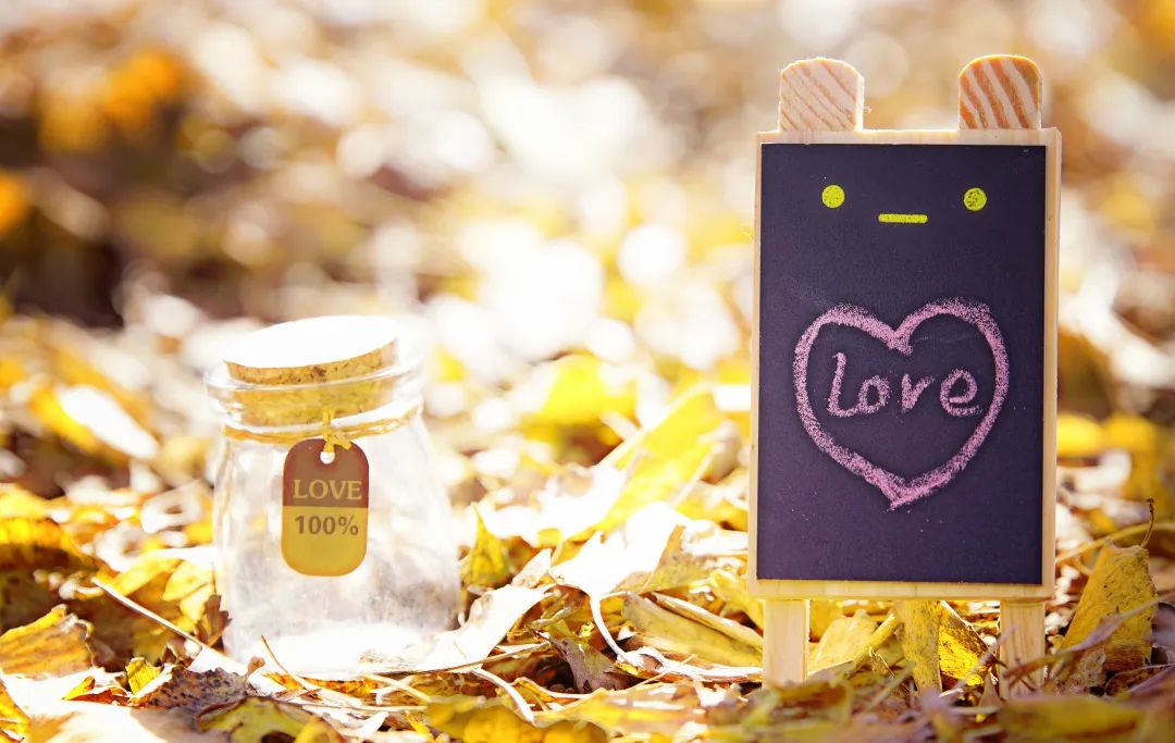 这本讲出轨的书,其实是在教我们如何长期恋爱休闲区蓝鸢梦想 - Www.slyday.coM 这本讲出轨的书,其实是在教我们如何长期恋爱休闲区蓝鸢梦想 - Www.slyday.coM