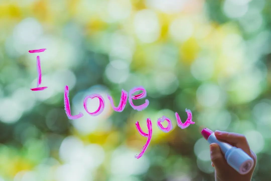 这本讲出轨的书,其实是在教我们如何长期恋爱休闲区蓝鸢梦想 - Www.slyday.coM 这本讲出轨的书,其实是在教我们如何长期恋爱休闲区蓝鸢梦想 - Www.slyday.coM