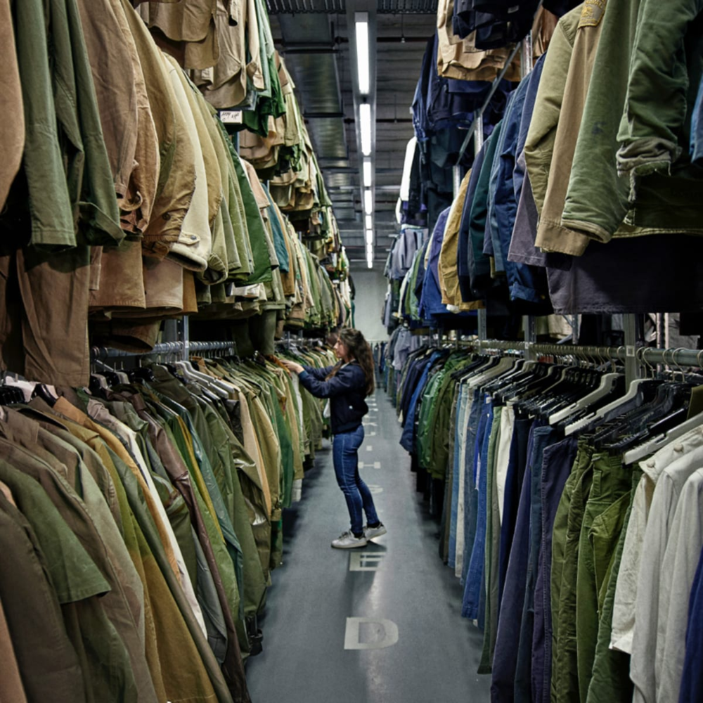 因为借衣服不还,Kanye成了老赖休闲区蓝鸢梦想 - Www.slyday.coM 因为借衣服不还,Kanye成了老赖休闲区蓝鸢梦想 - Www.slyday.coM