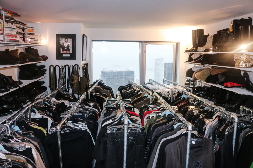 因为借衣服不还,Kanye成了老赖休闲区蓝鸢梦想 - Www.slyday.coM 因为借衣服不还,Kanye成了老赖休闲区蓝鸢梦想 - Www.slyday.coM