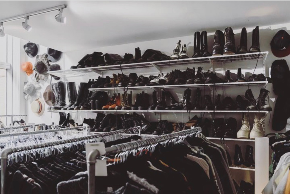 因为借衣服不还,Kanye成了老赖休闲区蓝鸢梦想 - Www.slyday.coM 因为借衣服不还,Kanye成了老赖休闲区蓝鸢梦想 - Www.slyday.coM