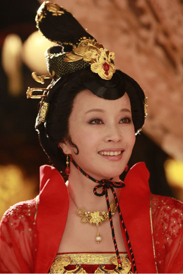 后来,已经57岁的刘晓庆在《隋唐英雄3》中再次扮演少女,饰演16岁公主