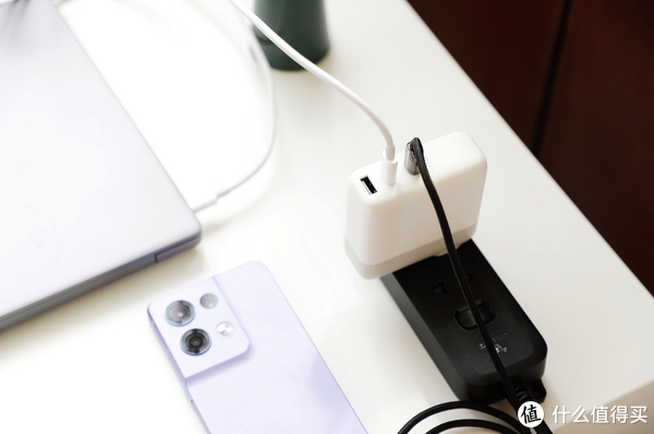 出门带一个就够了!IDMIX 140W氮化镓充电器套装测评休闲区蓝鸢梦想 - Www.slyday.coM 出门带一个就够了!IDMIX 140W氮化镓充电器套装测评休闲区蓝鸢梦想 - Www.slyday.coM