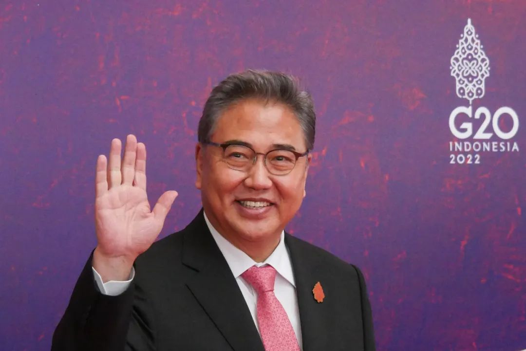 7月8日,韩国外长朴振出席在印尼巴厘岛举行的G20外长会。图源:视觉中国