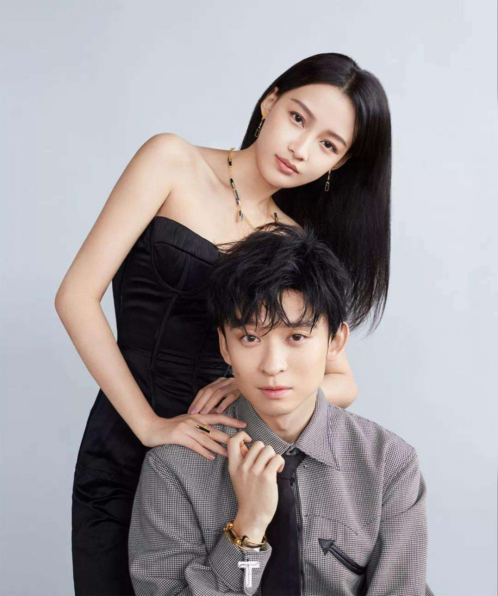 早有预兆?孙怡七月晒照手机壳图案“远离男人” 董子健:咱都好好的!休闲区蓝鸢梦想 - Www.slyday.coM 早有预兆?孙怡七月晒照手机壳图案“远离男人” 董子健:咱都好好的!休闲区蓝鸢梦想 - Www.slyday.coM