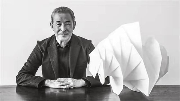 时尚界又失一将 著名时装设计师三宅一生去世休闲区蓝鸢梦想 - Www.slyday.coM 时尚界又失一将 著名时装设计师三宅一生去世休闲区蓝鸢梦想 - Www.slyday.coM