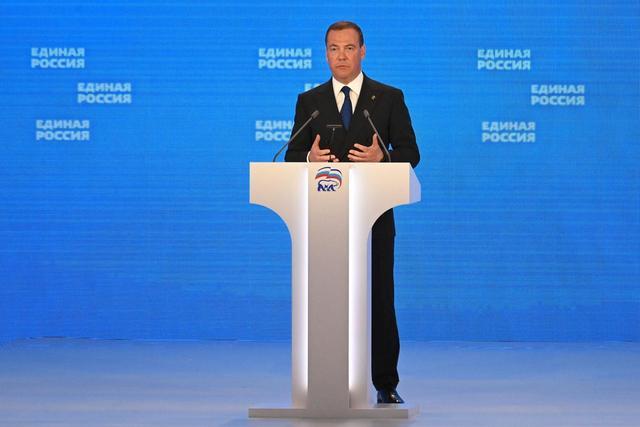 梅德韦杰夫警告:西方有一个摧毁俄罗斯的长期计划!休闲区蓝鸢梦想 - Www.slyday.coM 梅德韦杰夫警告:西方有一个摧毁俄罗斯的长期计划!休闲区蓝鸢梦想 - Www.slyday.coM