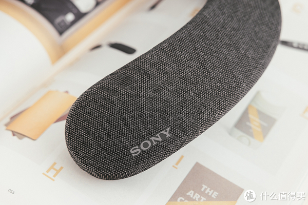 挂在脖子上的家庭影院是什么体验?索尼颈挂式音箱SRS休闲区蓝鸢梦想 - Www.slyday.coM 挂在脖子上的家庭影院是什么体验?索尼颈挂式音箱SRS休闲区蓝鸢梦想 - Www.slyday.coM