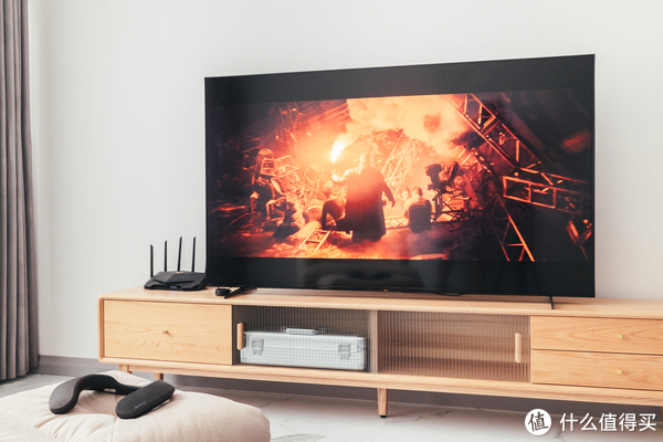 挂在脖子上的家庭影院是什么体验?索尼颈挂式音箱SRS休闲区蓝鸢梦想 - Www.slyday.coM 挂在脖子上的家庭影院是什么体验?索尼颈挂式音箱SRS休闲区蓝鸢梦想 - Www.slyday.coM