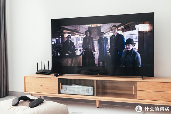 挂在脖子上的家庭影院是什么体验?索尼颈挂式音箱SRS休闲区蓝鸢梦想 - Www.slyday.coM 挂在脖子上的家庭影院是什么体验?索尼颈挂式音箱SRS休闲区蓝鸢梦想 - Www.slyday.coM