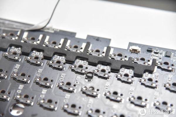 完全拆解,这就是你们想要的好看、极简机械键盘,看你还买不买休闲区蓝鸢梦想 - Www.slyday.coM 完全拆解,这就是你们想要的好看、极简机械键盘,看你还买不买休闲区蓝鸢梦想 - Www.slyday.coM