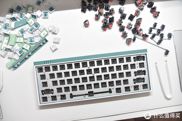 完全拆解,这就是你们想要的好看、极简机械键盘,看你还买不买休闲区蓝鸢梦想 - Www.slyday.coM 完全拆解,这就是你们想要的好看、极简机械键盘,看你还买不买休闲区蓝鸢梦想 - Www.slyday.coM