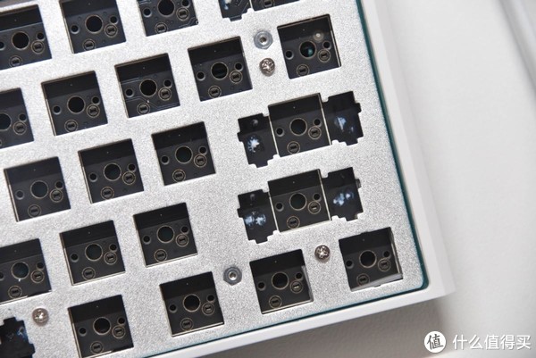 完全拆解,这就是你们想要的好看、极简机械键盘,看你还买不买休闲区蓝鸢梦想 - Www.slyday.coM 完全拆解,这就是你们想要的好看、极简机械键盘,看你还买不买休闲区蓝鸢梦想 - Www.slyday.coM