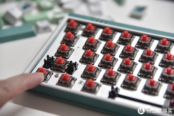 完全拆解,这就是你们想要的好看、极简机械键盘,看你还买不买休闲区蓝鸢梦想 - Www.slyday.coM 完全拆解,这就是你们想要的好看、极简机械键盘,看你还买不买休闲区蓝鸢梦想 - Www.slyday.coM