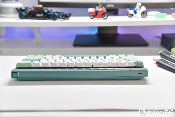 完全拆解,这就是你们想要的好看、极简机械键盘,看你还买不买休闲区蓝鸢梦想 - Www.slyday.coM 完全拆解,这就是你们想要的好看、极简机械键盘,看你还买不买休闲区蓝鸢梦想 - Www.slyday.coM