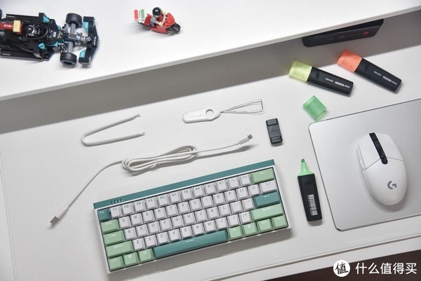 完全拆解,这就是你们想要的好看、极简机械键盘,看你还买不买休闲区蓝鸢梦想 - Www.slyday.coM 完全拆解,这就是你们想要的好看、极简机械键盘,看你还买不买休闲区蓝鸢梦想 - Www.slyday.coM