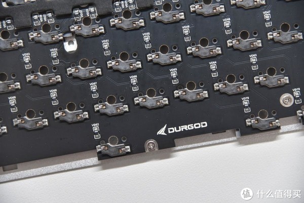 完全拆解,这就是你们想要的好看、极简机械键盘,看你还买不买休闲区蓝鸢梦想 - Www.slyday.coM 完全拆解,这就是你们想要的好看、极简机械键盘,看你还买不买休闲区蓝鸢梦想 - Www.slyday.coM