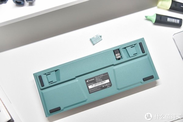 完全拆解,这就是你们想要的好看、极简机械键盘,看你还买不买休闲区蓝鸢梦想 - Www.slyday.coM 完全拆解,这就是你们想要的好看、极简机械键盘,看你还买不买休闲区蓝鸢梦想 - Www.slyday.coM