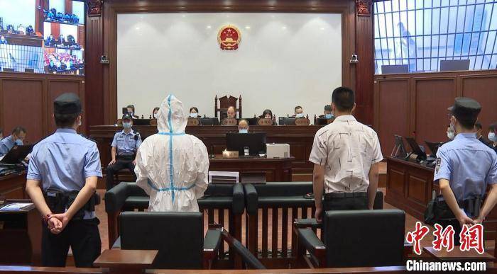 四川一火锅酒楼制售地沟油被罚超1400万,老板获刑10年休闲区蓝鸢梦想 - Www.slyday.coM 四川一火锅酒楼制售地沟油被罚超1400万,老板获刑10年休闲区蓝鸢梦想 - Www.slyday.coM