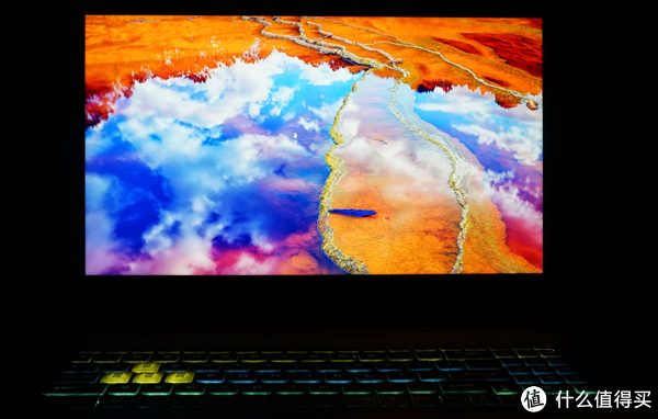 与REACT一起战斗:微星神枪手15 彩虹六号:异种联名款游戏笔记本12 与REACT一起战斗:微星神枪手15 彩虹六号:异种联名款游戏笔记本