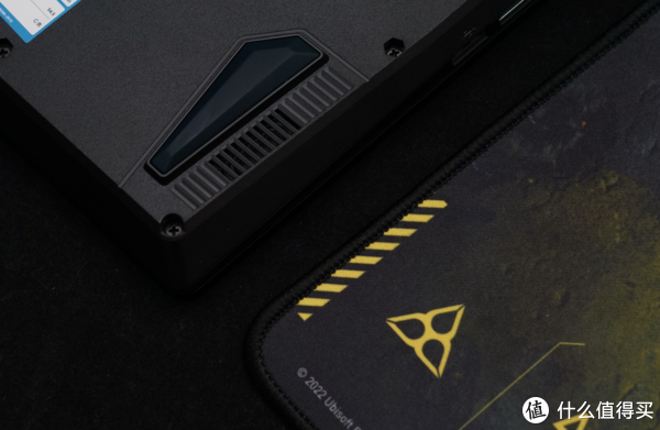 与REACT一起战斗:微星神枪手15 彩虹六号:异种联名款游戏笔记本24 与REACT一起战斗:微星神枪手15 彩虹六号:异种联名款游戏笔记本