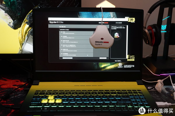 与REACT一起战斗:微星神枪手15 彩虹六号:异种联名款游戏笔记本67 与REACT一起战斗:微星神枪手15 彩虹六号:异种联名款游戏笔记本