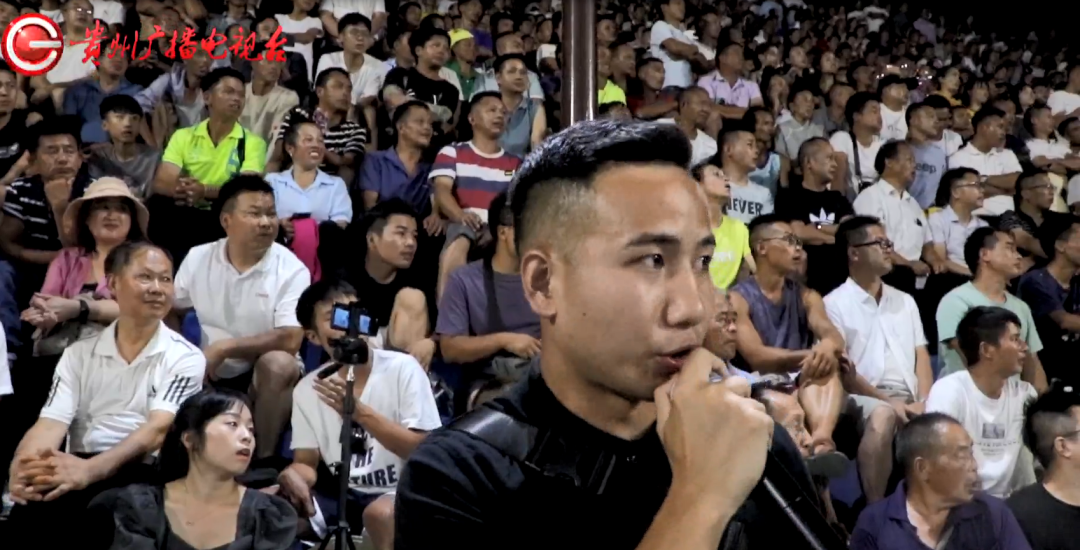 当最燃“村BA”遇上“最炫民族风”,这,就是贵州村民的幸福生活!休闲区蓝鸢梦想 - Www.slyday.coM 当最燃“村BA”遇上“最炫民族风”,这,就是贵州村民的幸福生活!休闲区蓝鸢梦想 - Www.slyday.coM