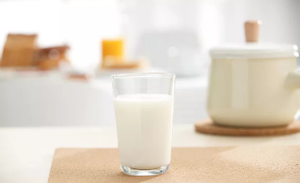 常喝这4种水真的很伤身!每天8杯水,并不适合所有人休闲区蓝鸢梦想 - Www.slyday.coM 常喝这4种水真的很伤身!每天8杯水,并不适合所有人休闲区蓝鸢梦想 - Www.slyday.coM