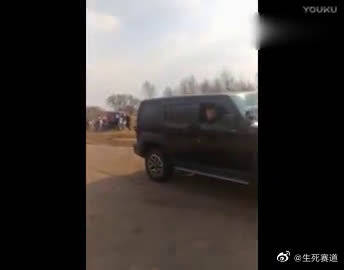 视频：北京B40越野VS牧马人， 哈弗表示不不服!