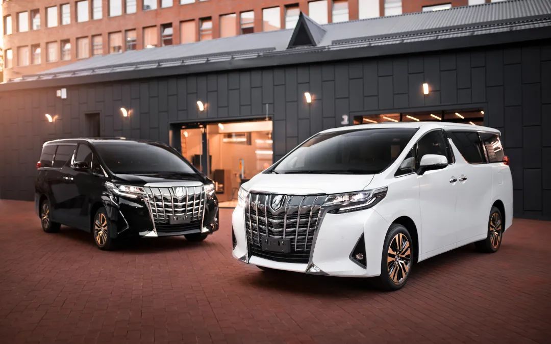 车长5米2,红旗MPV价格曝光,土豪不用再买埃尔法了!休闲区蓝鸢梦想 - Www.slyday.coM 车长5米2,红旗MPV价格曝光,土豪不用再买埃尔法了!休闲区蓝鸢梦想 - Www.slyday.coM