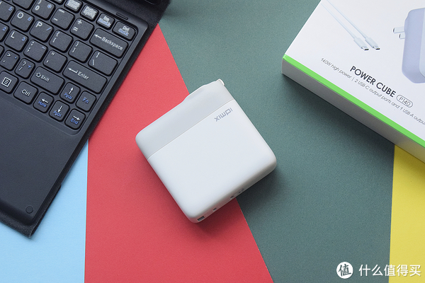 一带三,出门带它就够了!IDMIX 140W氮化镓充电器体验休闲区蓝鸢梦想 - Www.slyday.coM 一带三,出门带它就够了!IDMIX 140W氮化镓充电器体验休闲区蓝鸢梦想 - Www.slyday.coM