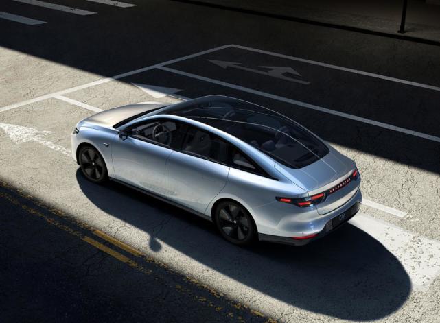 深蓝SL03/零跑C01/海豹/小鹏P5,国产最好的中级车会是谁?