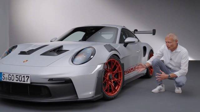 全新保时捷911 GT3 RS 展示视频……