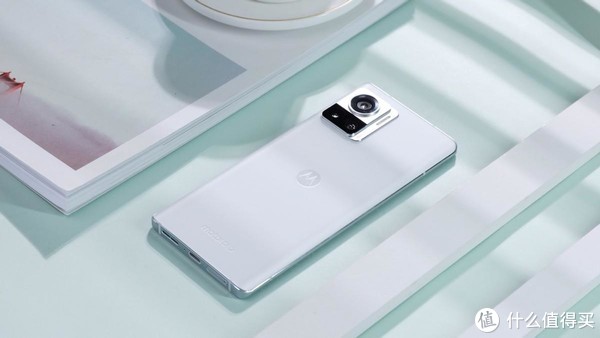 从情怀走向性价比之王,如今配置拉满的摩托罗拉手机值得买吗?休闲区蓝鸢梦想 - Www.slyday.coM 从情怀走向性价比之王,如今配置拉满的摩托罗拉手机值得买吗?休闲区蓝鸢梦想 - Www.slyday.coM