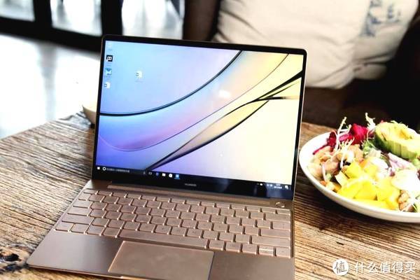 都2022年了,轻薄笔记本真的“徒有虚表”吗?有值得入手的吗?休闲区蓝鸢梦想 - Www.slyday.coM 都2022年了,轻薄笔记本真的“徒有虚表”吗?有值得入手的吗?休闲区蓝鸢梦想 - Www.slyday.coM