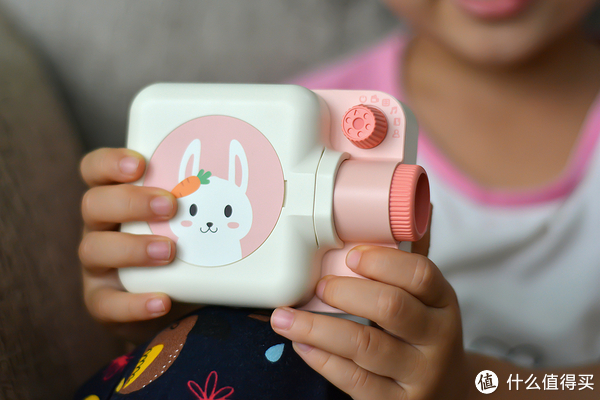 可以装进口袋的早教好帮手——趣学伴绘本故事放映机休闲区蓝鸢梦想 - Www.slyday.coM 可以装进口袋的早教好帮手——趣学伴绘本故事放映机休闲区蓝鸢梦想 - Www.slyday.coM