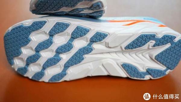 让双脚舒适度夏,咕咚F1健跑鞋带来更清爽的运动体验休闲区蓝鸢梦想 - Www.slyday.coM 让双脚舒适度夏,咕咚F1健跑鞋带来更清爽的运动体验休闲区蓝鸢梦想 - Www.slyday.coM