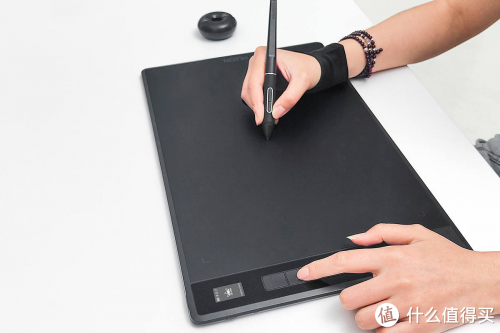 我的灵魂绘画新搭档——绘王G930L数位板亲测体验休闲区蓝鸢梦想 - Www.slyday.coM 我的灵魂绘画新搭档——绘王G930L数位板亲测体验休闲区蓝鸢梦想 - Www.slyday.coM