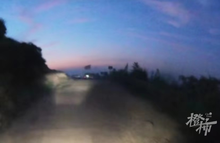 又一野生景点成“网红打卡地”,当地紧急提醒!休闲区蓝鸢梦想 - Www.slyday.coM 又一野生景点成“网红打卡地”,当地紧急提醒!休闲区蓝鸢梦想 - Www.slyday.coM