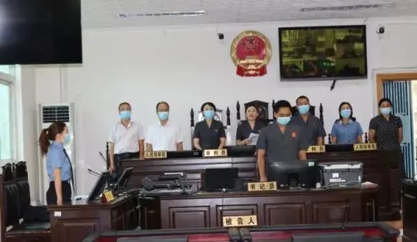 使用“地沟油” ,一火锅店老板被判刑1年3个月,赔36万余元!休闲区蓝鸢梦想 - Www.slyday.coM 使用“地沟油” ,一火锅店老板被判刑1年3个月,赔36万余元!休闲区蓝鸢梦想 - Www.slyday.coM