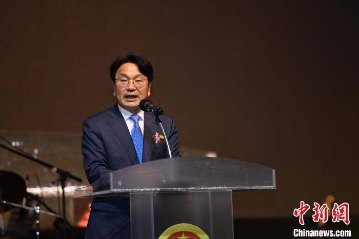 韩国光州广域市市长姜琪正致辞。 中国驻光州总领馆供图